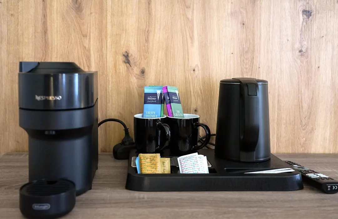 Hotel F52-1